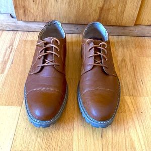 Men’s Perry Ellis Oxford Size 9.5